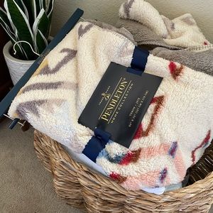 Pendleton Sherpa Aztec Throw Blanket Boho